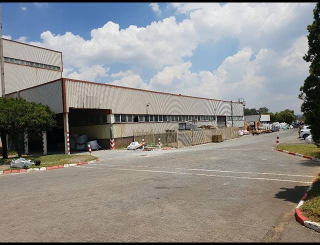 13,000M² WAREHOUSE TO LET IN ROODEKOP